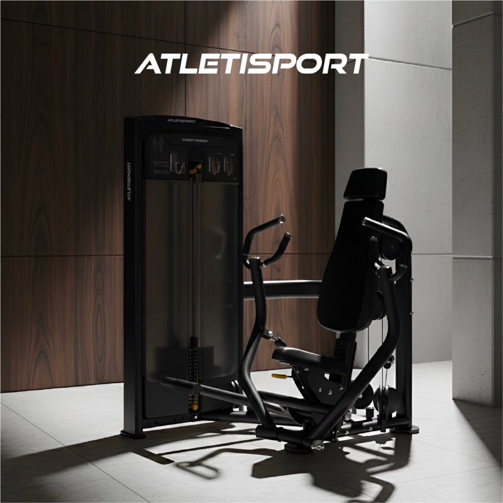Chest press Atletisport installé dans une salle de sport